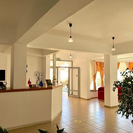 Oxhaku Hotel 2*