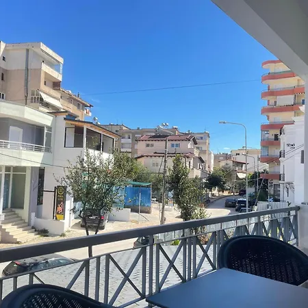 Oxhaku Szálloda Saranda