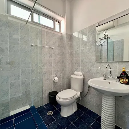 Oxhaku Hotel 2*