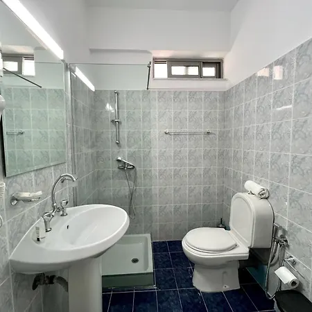 Oxhaku Hotel 2*