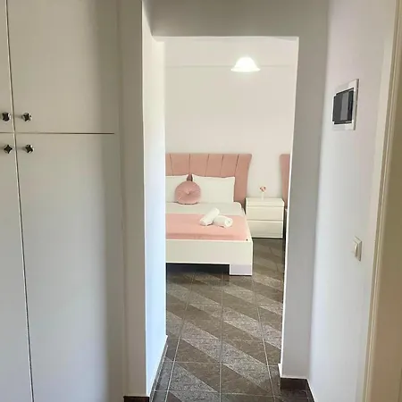 Hotel Oxhaku Sarandë